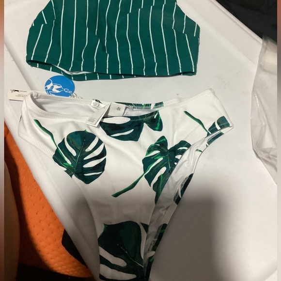 2Piece Bikini Set Stripe Full Coverage Swimsuit Tummy Control Padded M - Picture 3 of 3